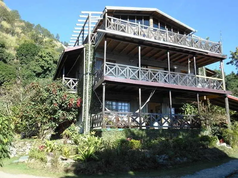 Forres Park Hotel 킹스톤